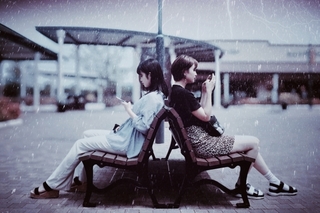 girls_rain.jpg