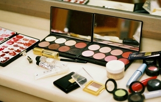 make-up.jpg